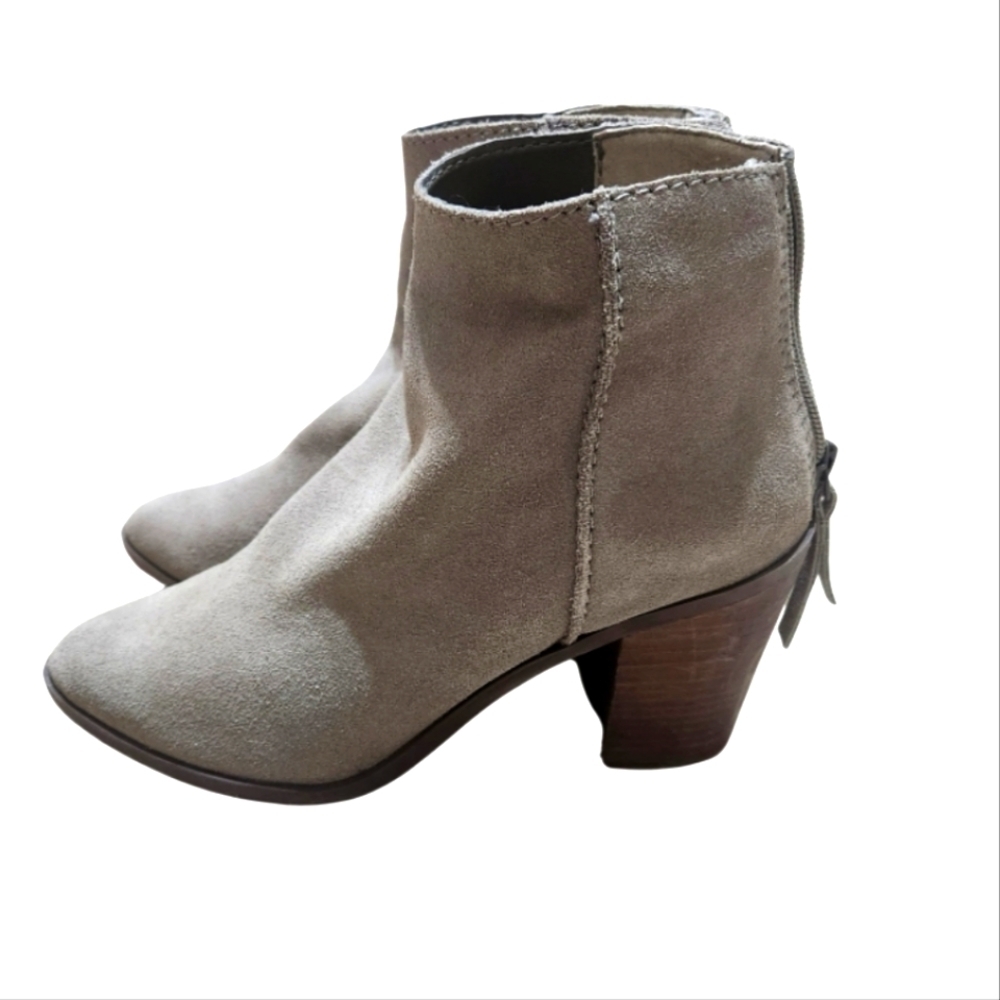 BP Gray Suede Pointed Toe Boots - Picture 1 of 6